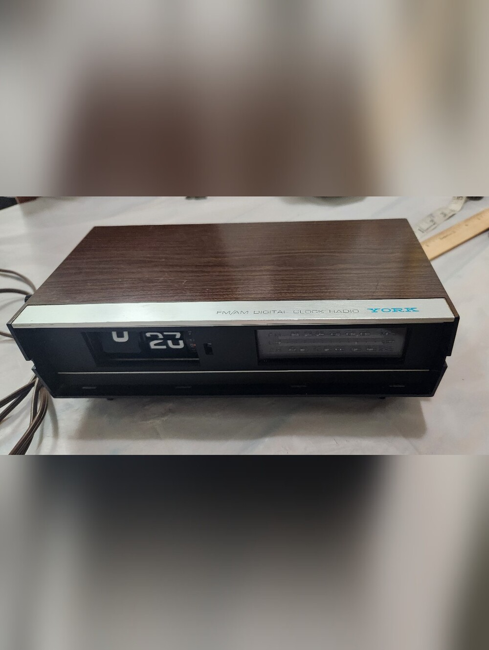 Vintage York brand AM/FM digital flip clock radio retro(no working/project piece